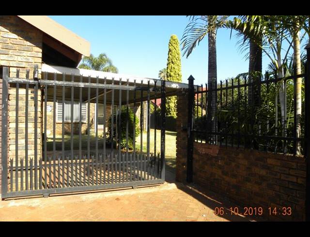 3 BEDROOM HOUSE SOLD IN SINOVILLE